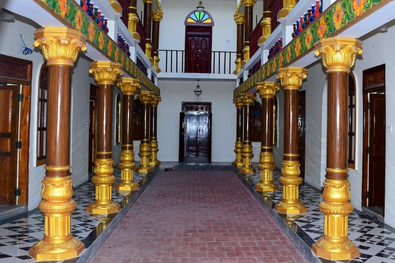 Chettinad Manor Hotel Kanadukattan Exterior photo